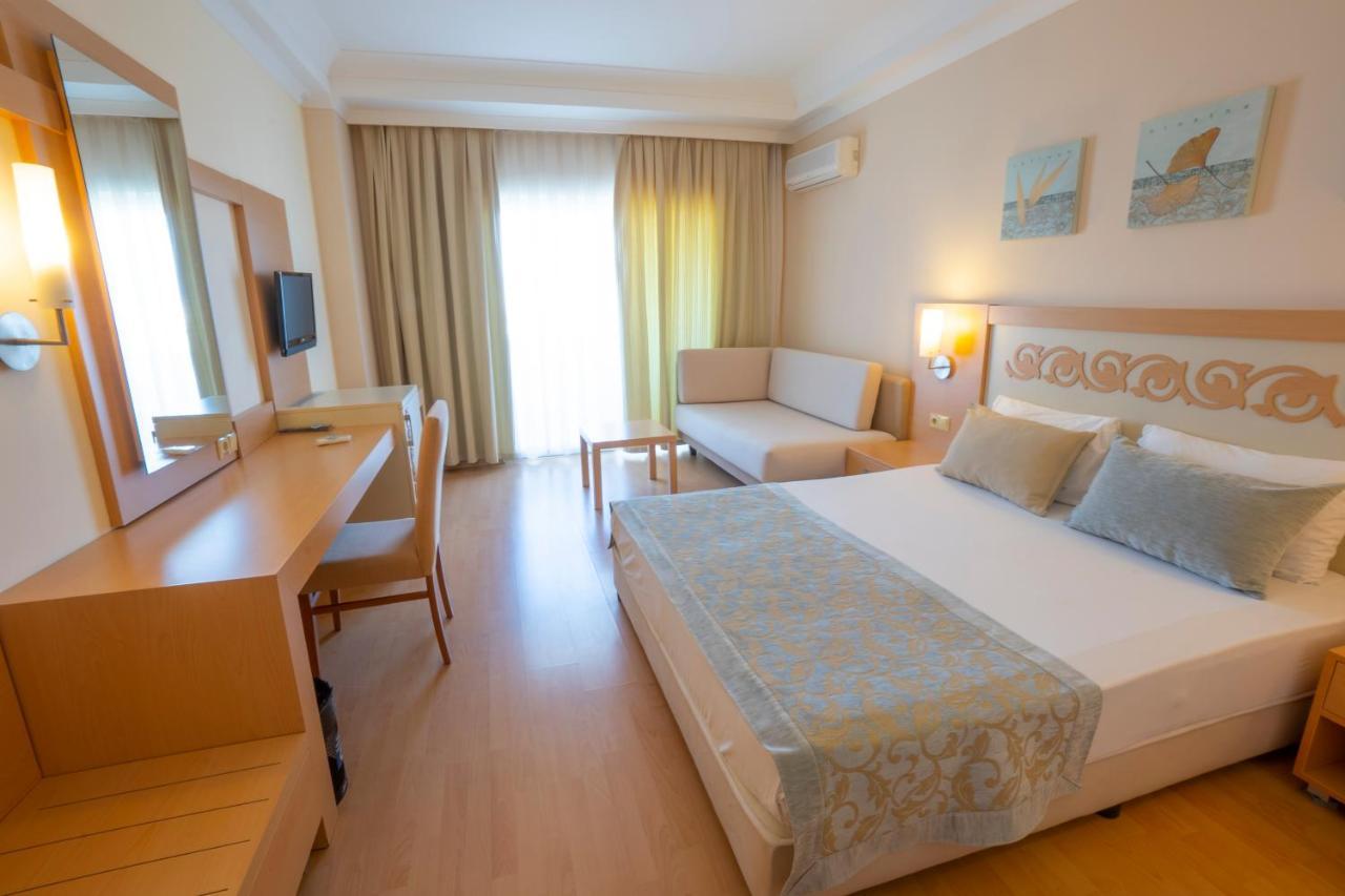 Titan Select Hotel Ultra All Inclusive Konaklı Esterno foto